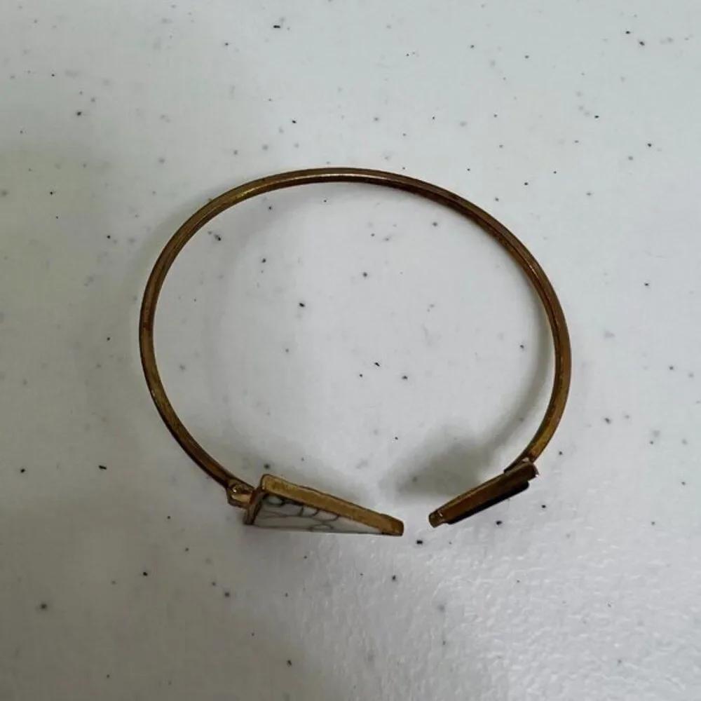 Minimalist Bracelet Stone Geometric Cuff Marble Black‎ White Gold Tone Arrow